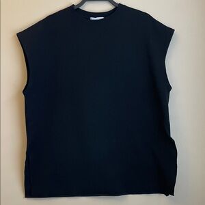 Oak & Fort Black Sleeveless Oversized Split Hem Top size M